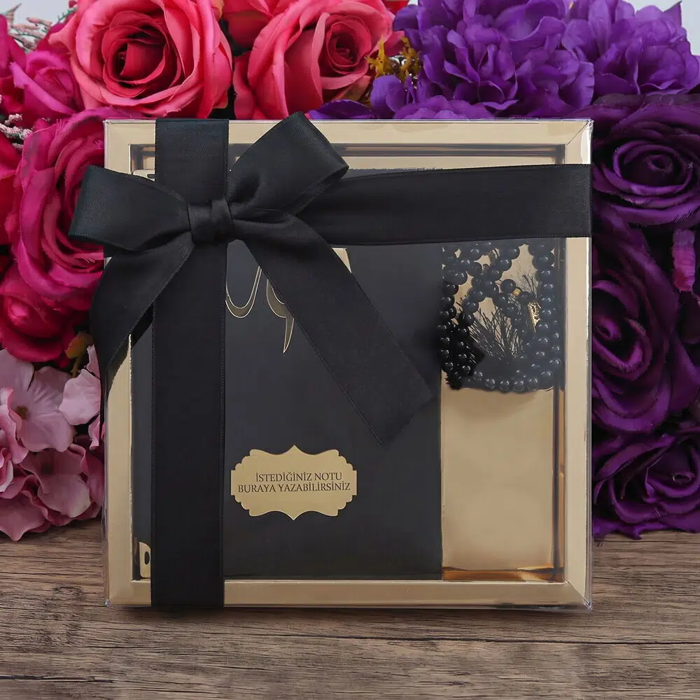 Hediyelik Kadife Kaplı Yasin (Çanta Boy), İnci Tesbih, Gold Asetat Kutulu (20×20) Mevlid Paketi-Siyah