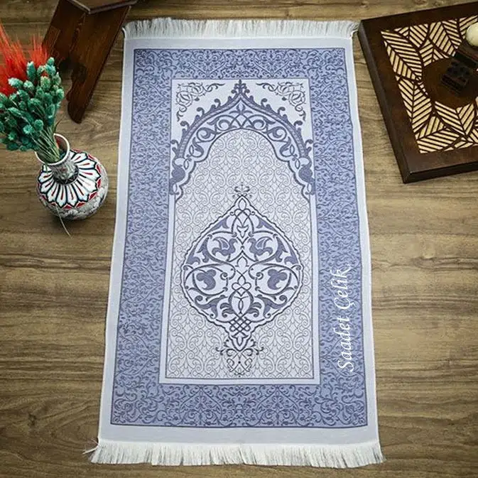 � خصص ي� برويديأح� ر نور حريري تفتة سجادة صلاة كحلي 68×110 س�  - 200 غرا� 