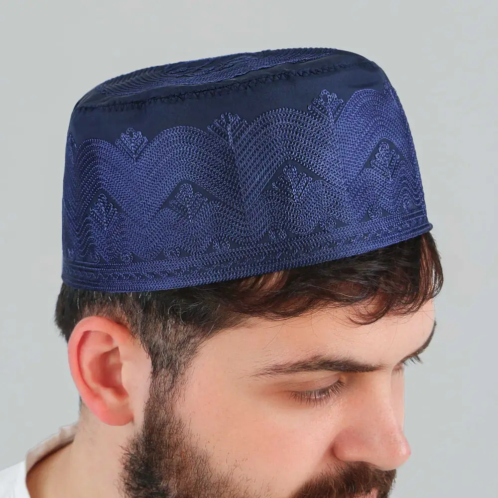 Mevlidhan Namaz Takkesi Topbaş Hafız Nakış İşlemeli Lacivert