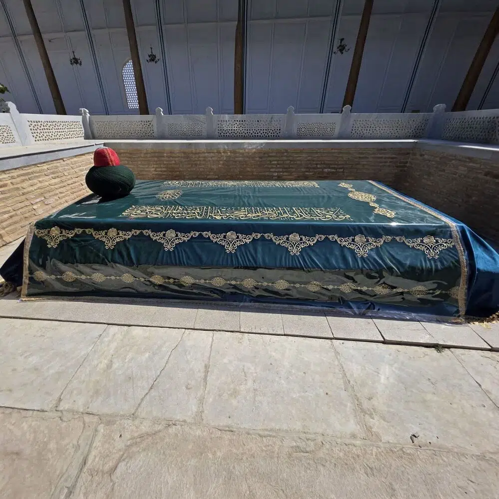 Şah-ı Nakşibendi Muhammed Bahauddin Hz. Kuddise Sırruhu Buhara / Özbekistan Puşide Türbe Tabut Örtüsü